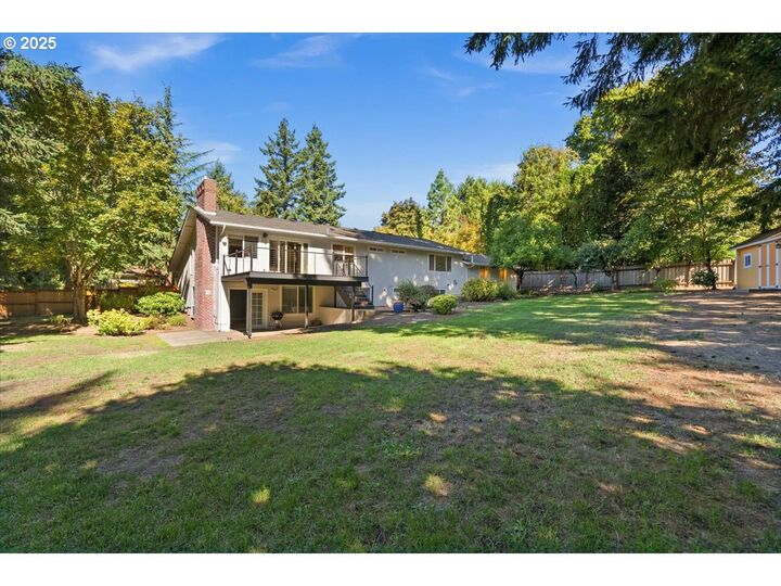 Property Photo: 15930 SW Colony Pl OR 97224