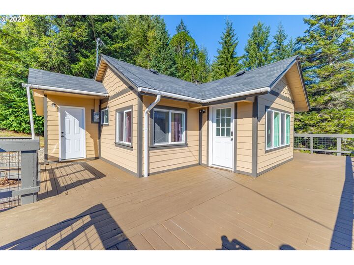 62780 Flagstaff Rd  Coos Bay OR 97420 photo