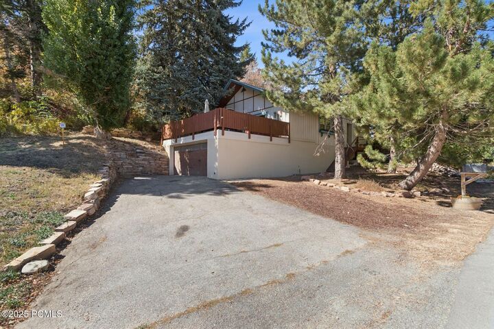 135 Crestview Drive  Park City UT 84098 photo