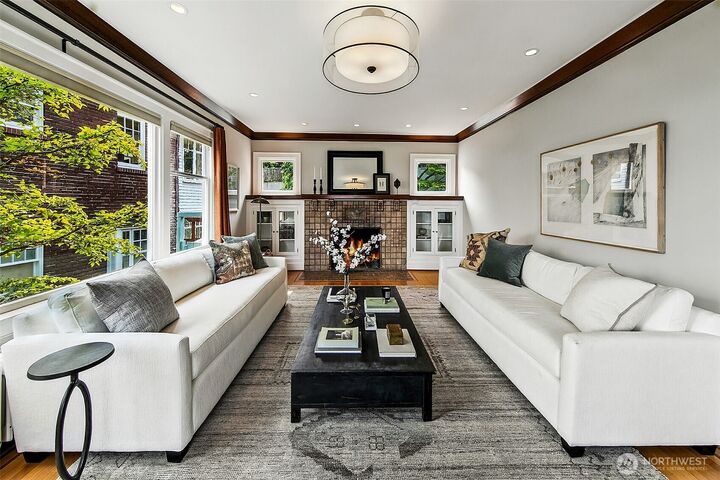 Property Photo: 1939 E Crescent Drive WA 98112