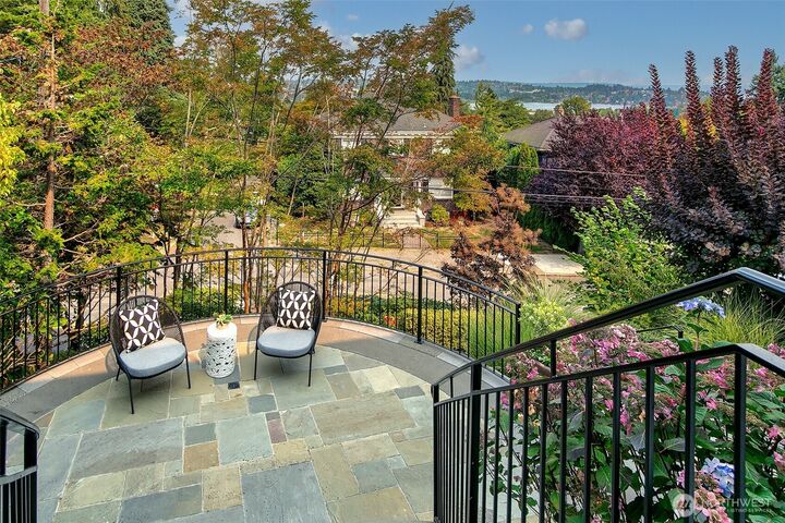 Property Photo: 1939 E Crescent Drive WA 98112