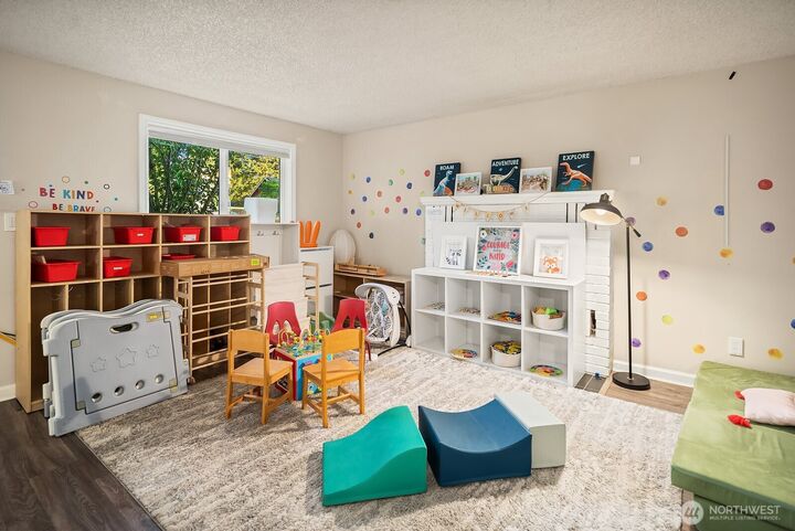 Property Photo:  6745  18th Avenue SW  WA 98106 
