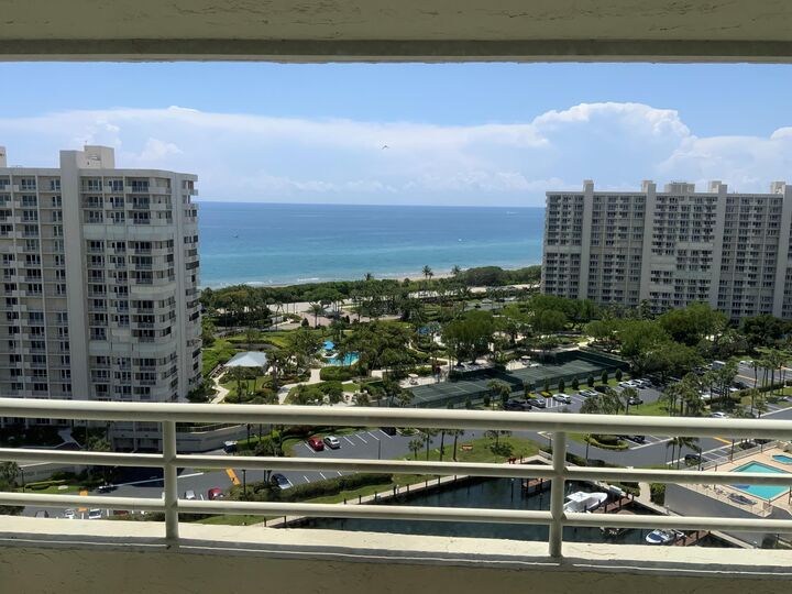 Property Photo:  4201 N Ocean Boulevard 1705  FL 33431 