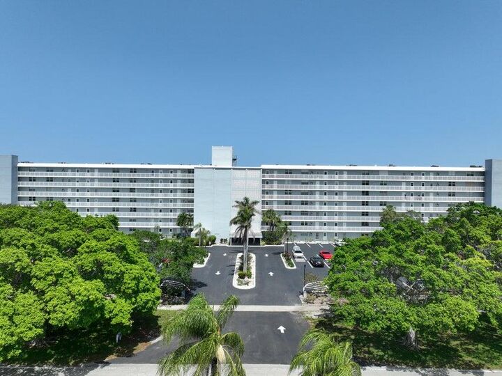 Property Photo:  5500 NW 2nd Avenue 418  FL 33487 
