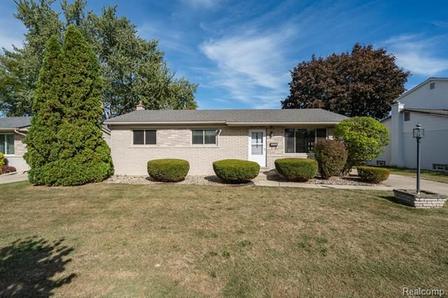 1714 Castleton Drive  Troy MI 48083 photo