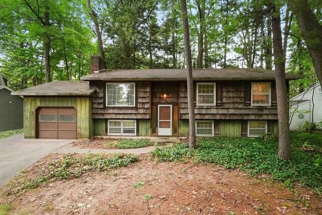 1620 E Front Street  Traverse City MI 49686 photo