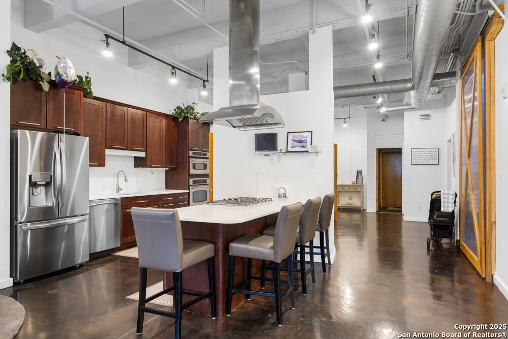 Property Photo: 1339 S Flores 203 TX 78204