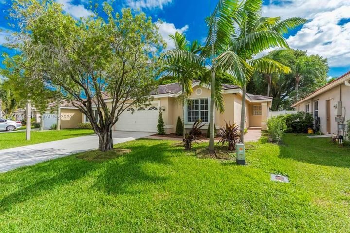 Property Photo: 18270 NW 19th St FL 33029
