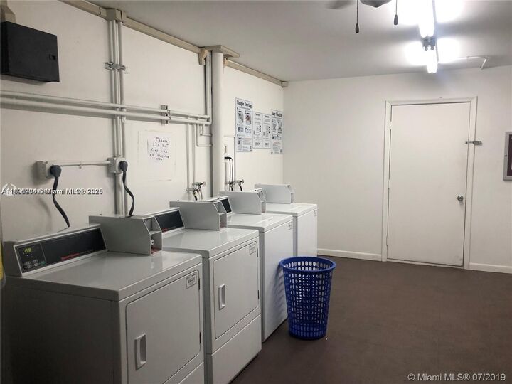 Property Photo: 400 SW 134th Way 406F FL 33027