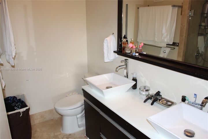 Property Photo: 3678 San Simeon Cir FL 33331