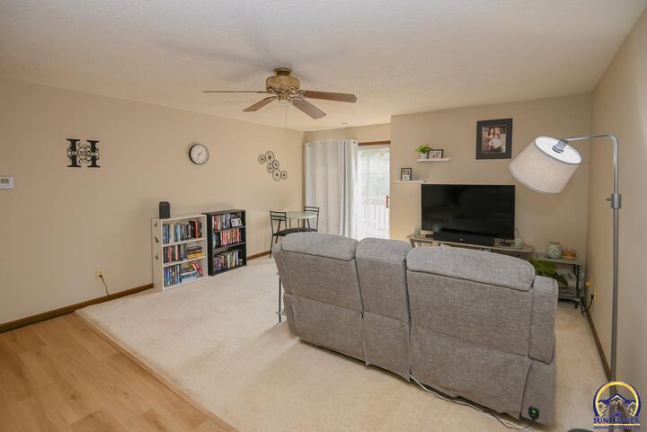 Property Photo: 3039 SW Maupin Ln #0203 KS 66614