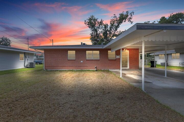 Property Photo: 1404 Meadow Drive LA 70607