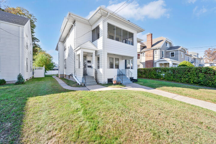 Property Photo:  91 Maplewood Avenue 2  CT 06119