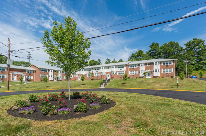 Property Photo:  695 Talcottville Road 9D  CT 06066 