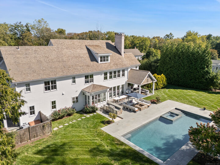 Property Photo:  9 Burr Farms Road  CT 06880 