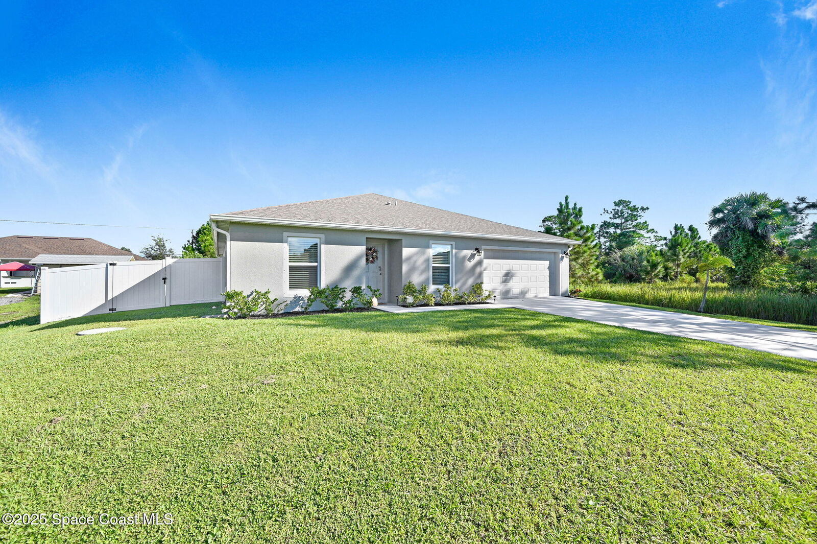 Property Photo:  521 Ganley Street SW  FL 32908 