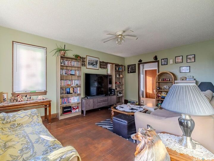 Property Photo: 200 11th Street E SK S6V 1A3