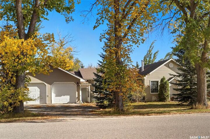 122 Main Street  Radisson SK S0K 3L0 photo