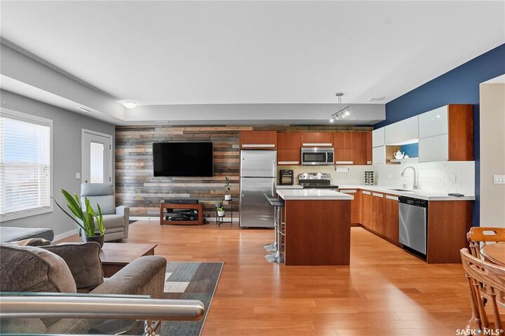 Property Photo: 1015 Patrick Crescent 408 SK S7W 0M3