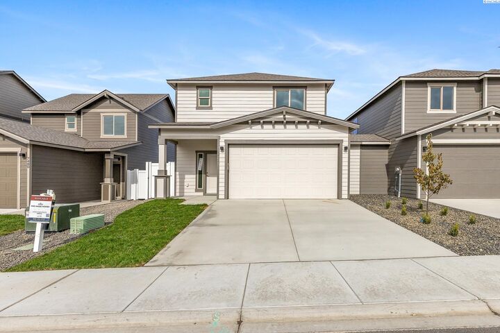 Property Photo: 7472 Grapevine Ct WA 99353