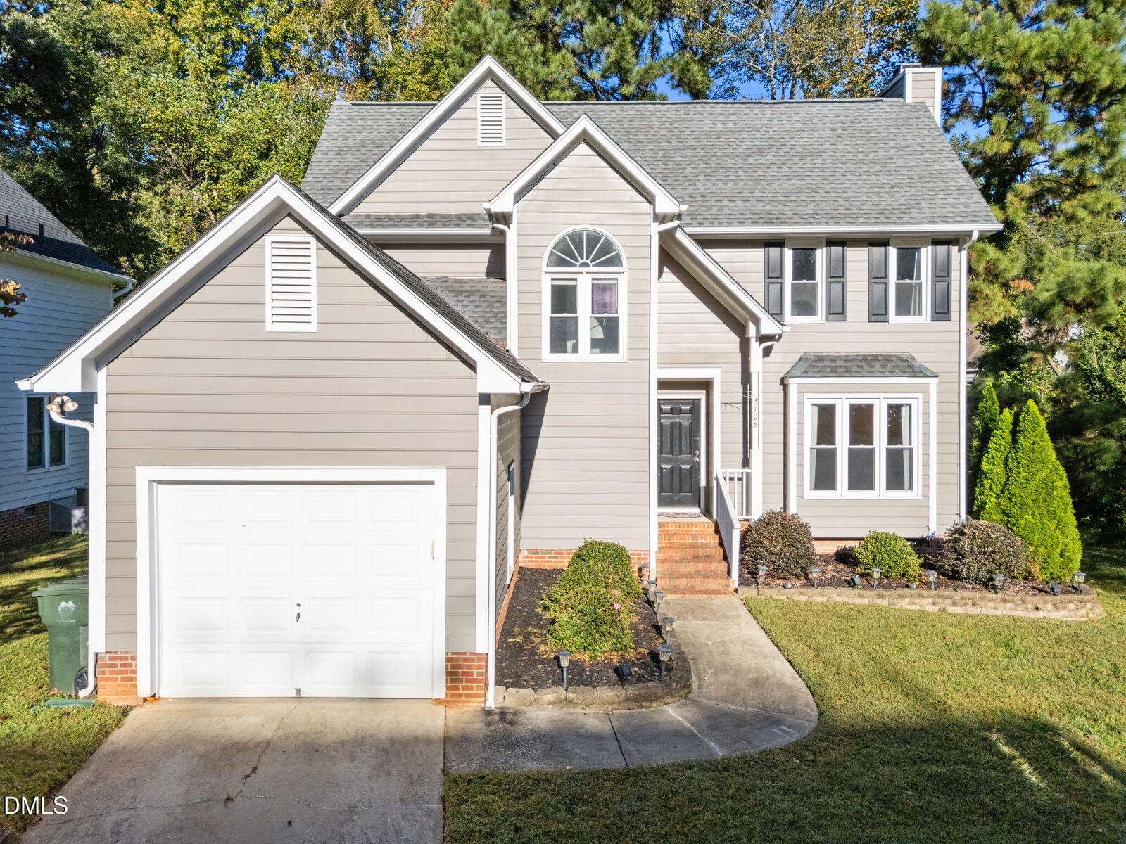 Property Photo: 2108 Leadenhall Way NC 27603