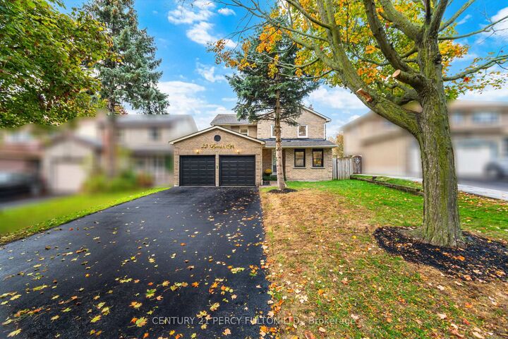 Property Photo:  22 Lowder Place  ON L1N 8B9 