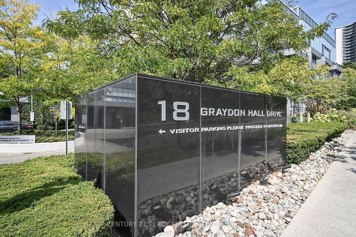 Property Photo: 18 Graydon Hall Drive 2405 ON M3A 0A4
