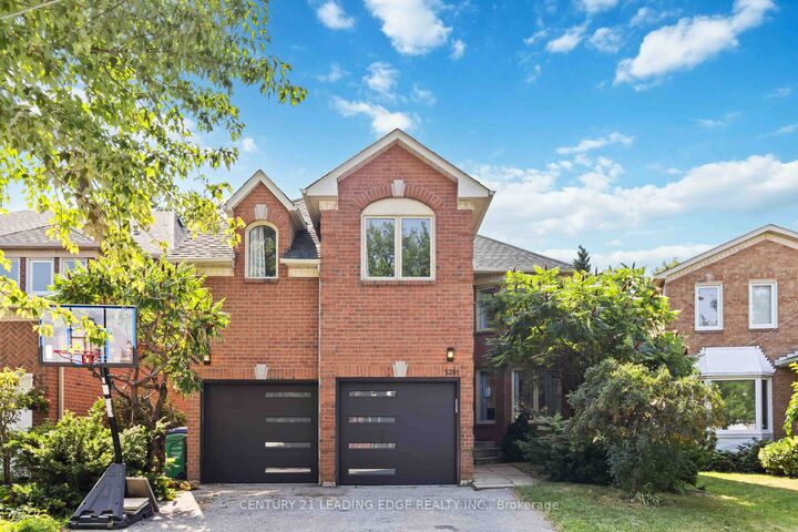 5201 Champlain Trail  Mississauga ON L5R 3B1 photo