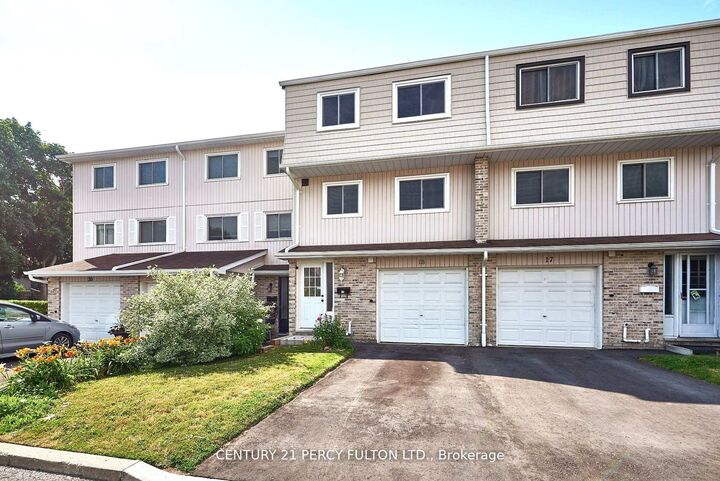 Photo de la propriété: 1975 Rosefield Road 18 ON L1V 3E3