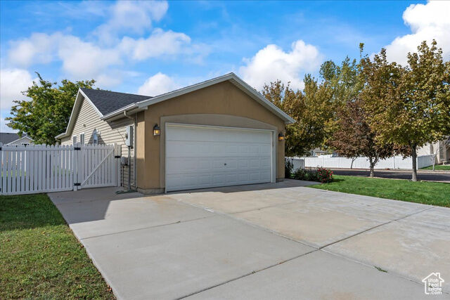 Property Photo: 5451 N Heather Way W UT 84074
