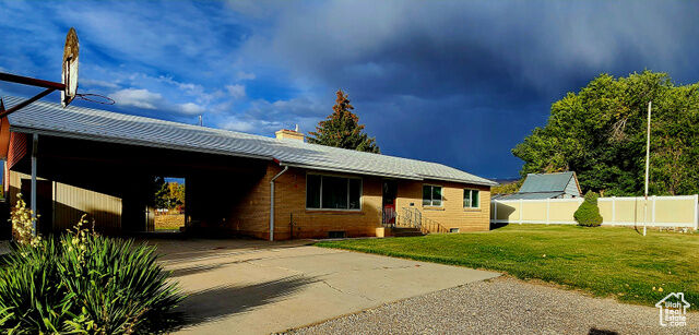 Property Photo: 425 E 100 S UT 84647