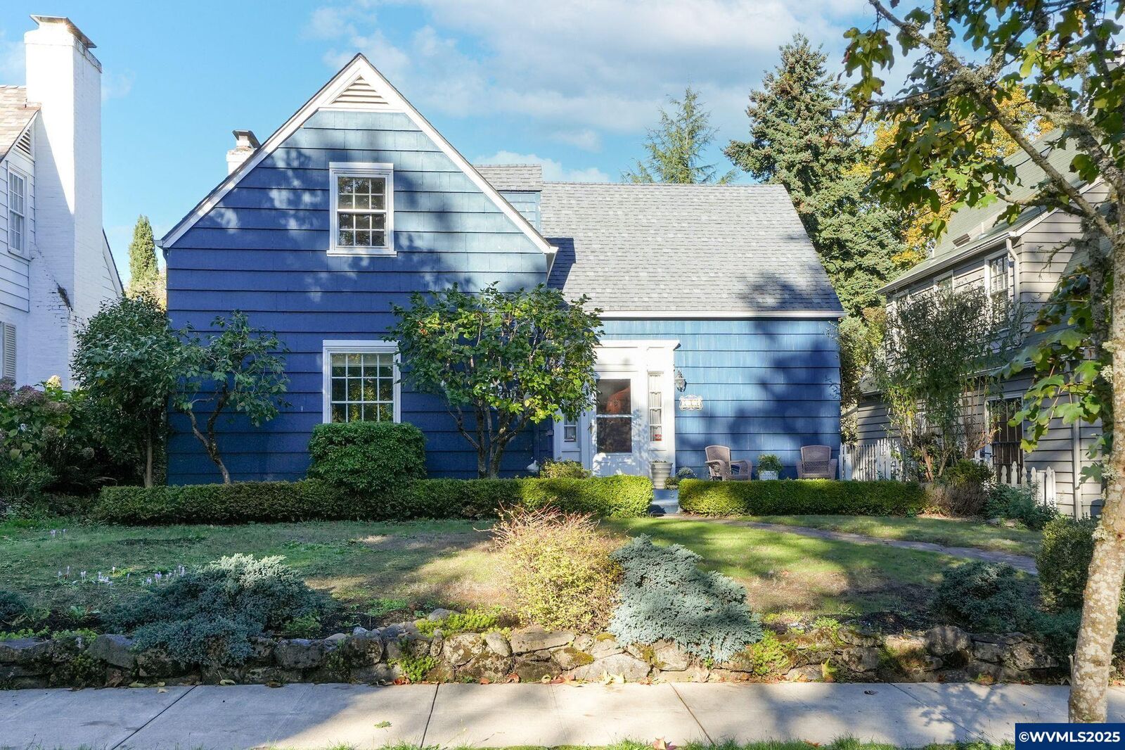 Property Photo: 735 Church St SE OR 97301