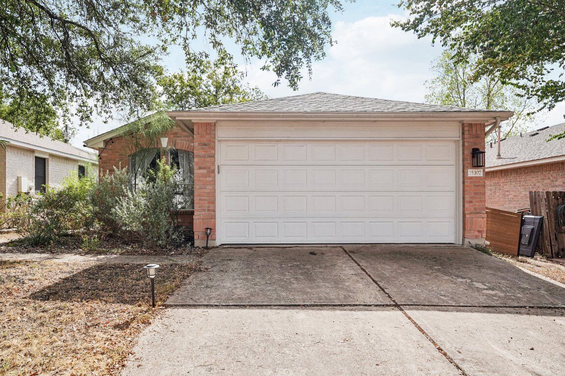 Property Photo: 15307 Sweet Caddies Drive TX 78660