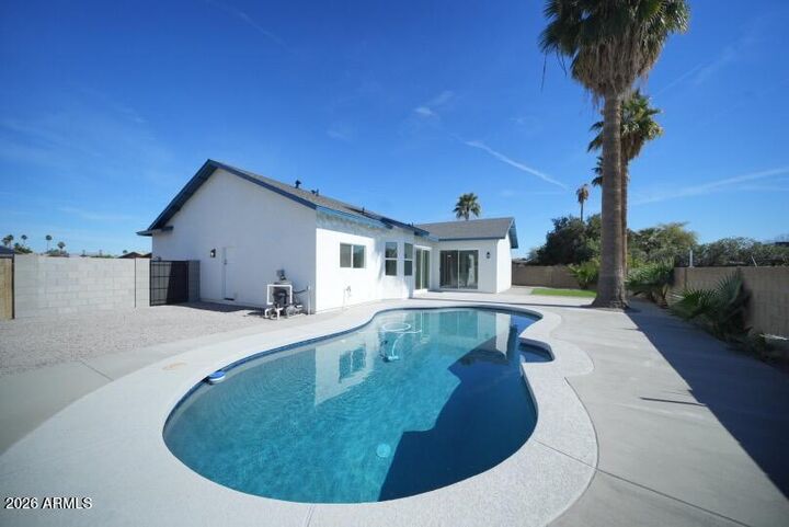 Property Photo: 2245 E Capri Circle AZ 85204