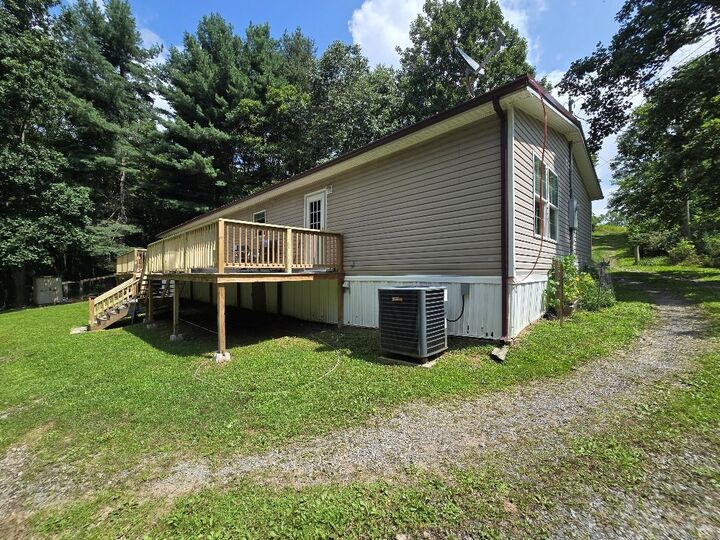 Property Photo: 966 Sand Knob Rd WV 25978