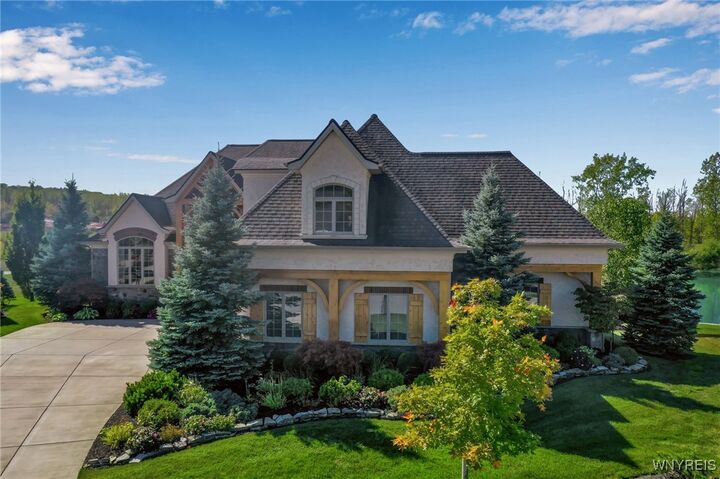Property Photo: 9720 Silver Birch Court NY 14032