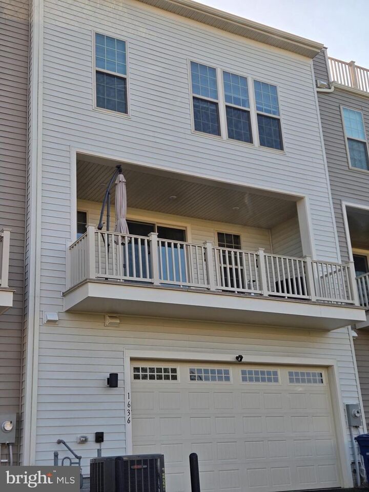Property Photo: 1636 Field Sparrow Terrace NE VA 20176