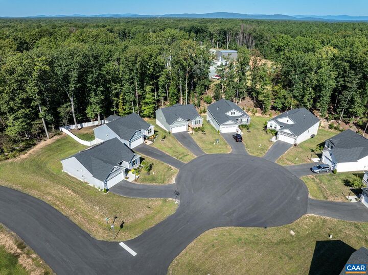 Property Photo: 21 Archer Cir VA 22963