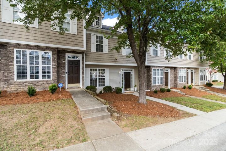 Property Photo: 563 Goldstaff Lane NC 28273