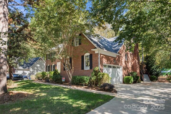 Property Photo:  1386 Timberlane Terrace  NC 28115 