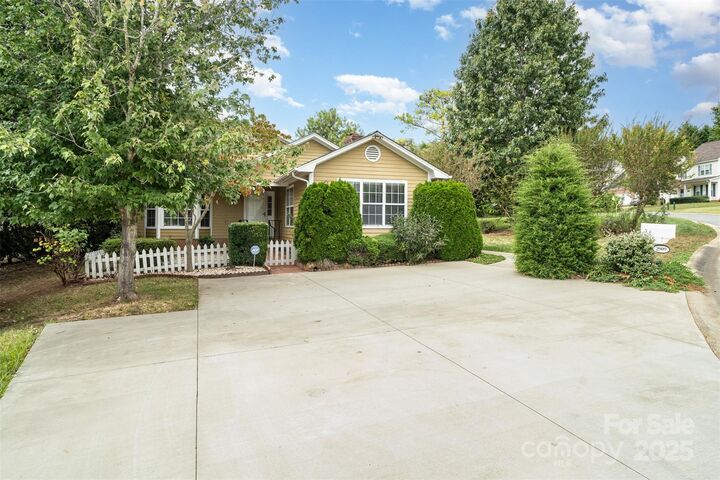 Property Photo:  2909 Huckleberry Hill Drive  SC 29715 