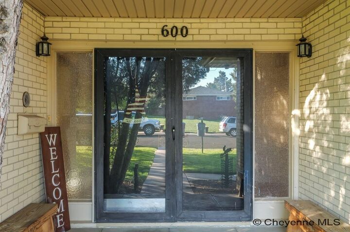 Property Photo:  600 Manor Ln  WY 82009