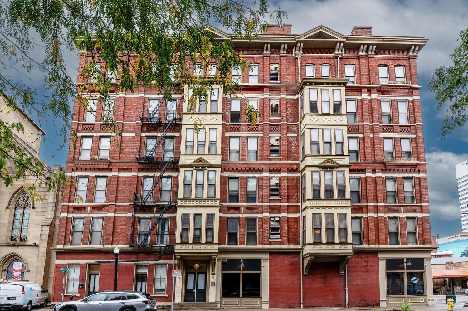Property Photo: 104 W Ninth Street OH 45202