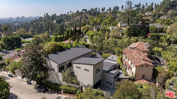 1531 Lindacrest Dr  Beverly Hills CA 90210 photo