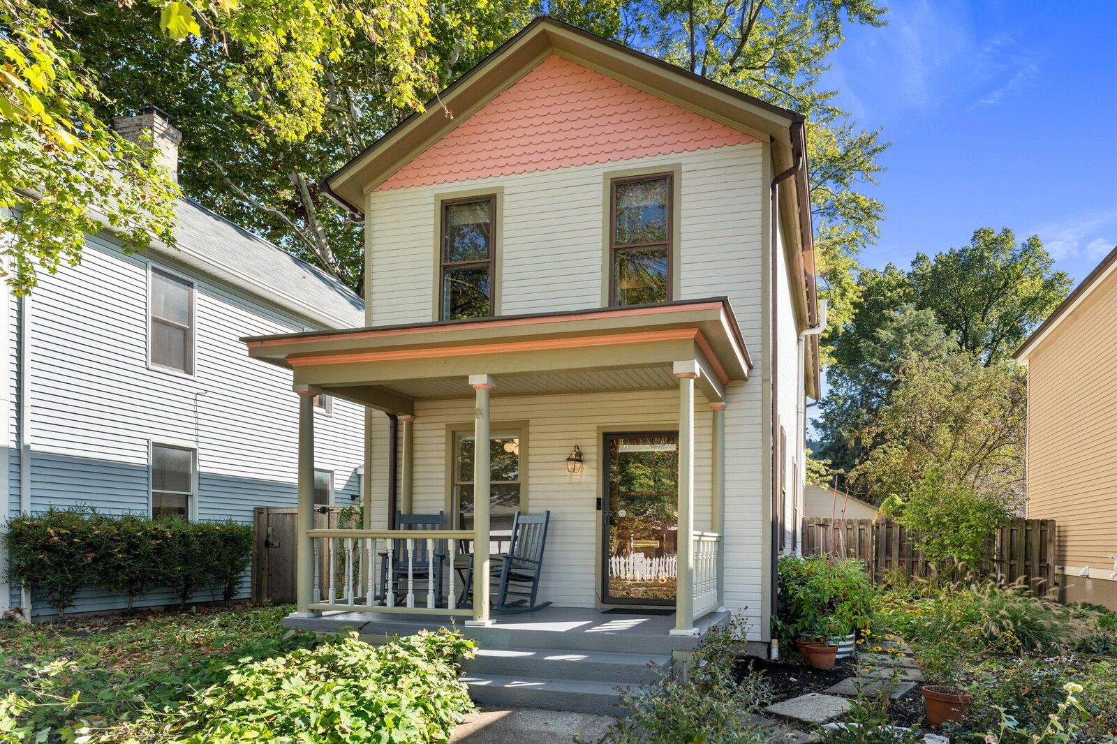 Property Photo:  1168 Harrison Avenue  OH 43201 