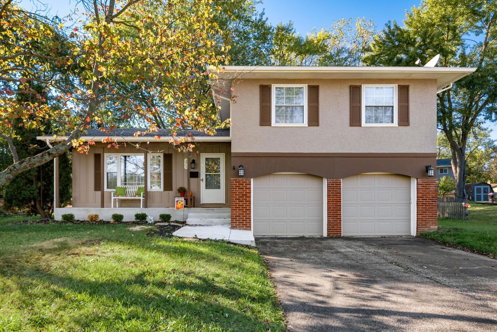 Property Photo:  371 Delaware Drive  OH 43081