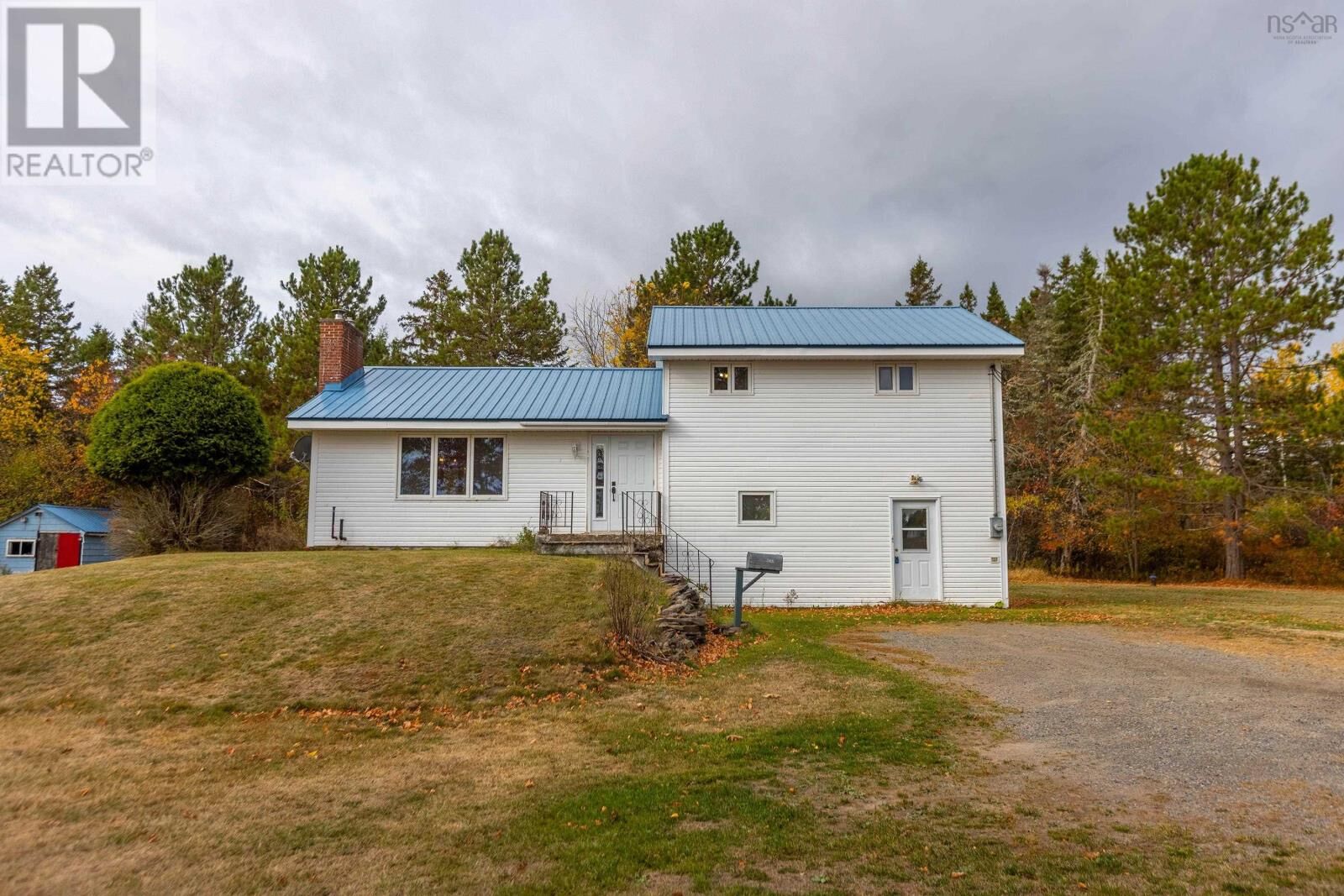 Property Photo:  9242 Highway 2  NS B0M 1W0 