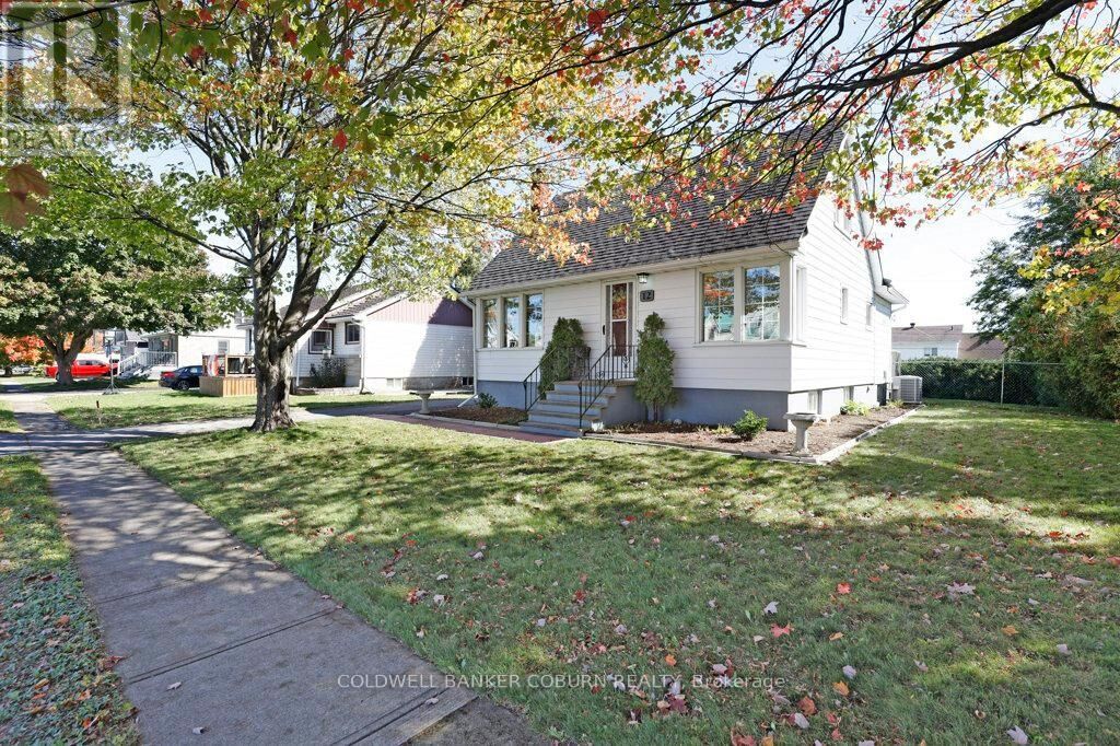 Property Photo:  12 Maple Avenue  ON K0E 1K0 