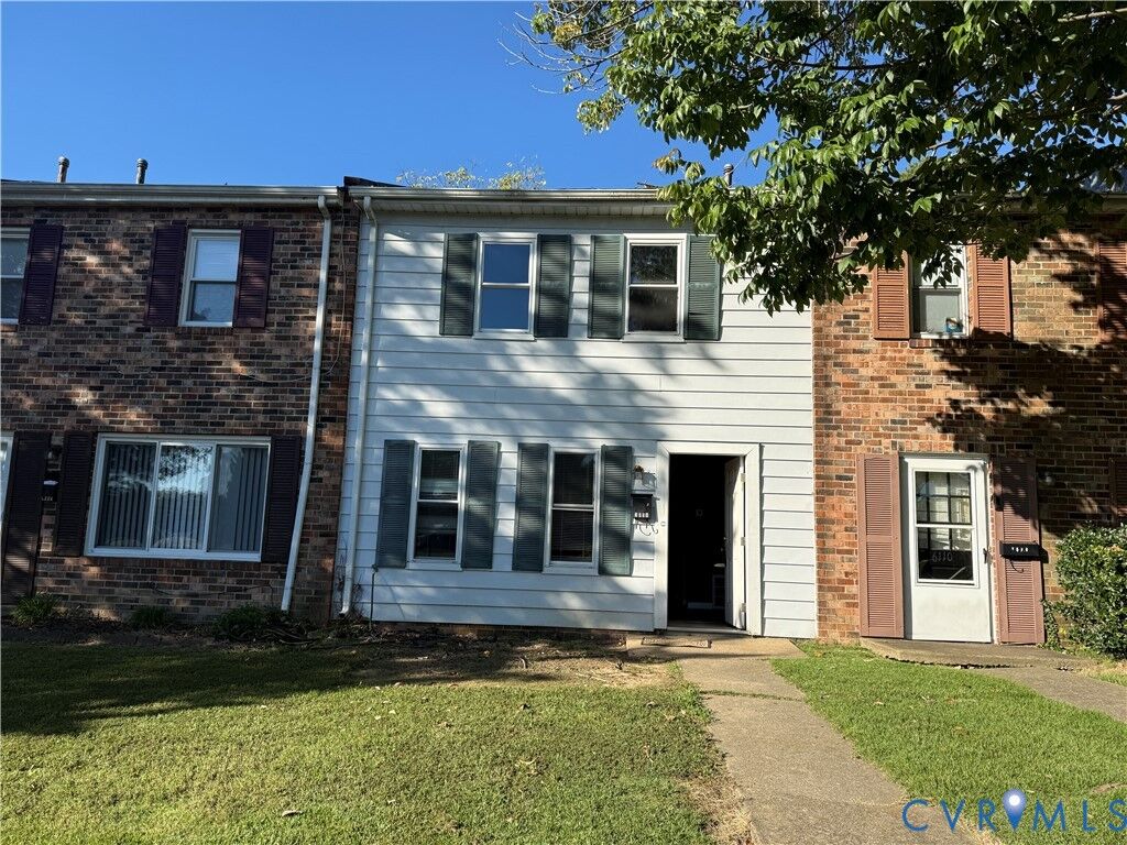 Property Photo:  6112 Keydet Court  VA 23234 
