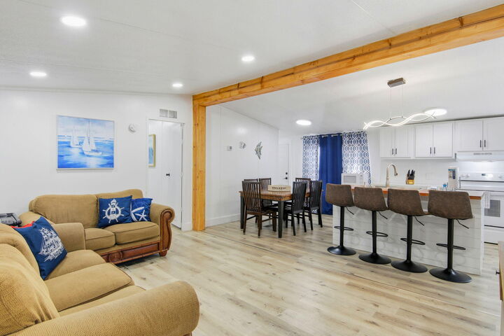 Property Photo: 6523 Sunrise Drive FL 32407